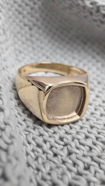 Square Signet 9K Ring
