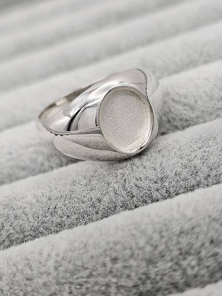 Oval Signet Ring