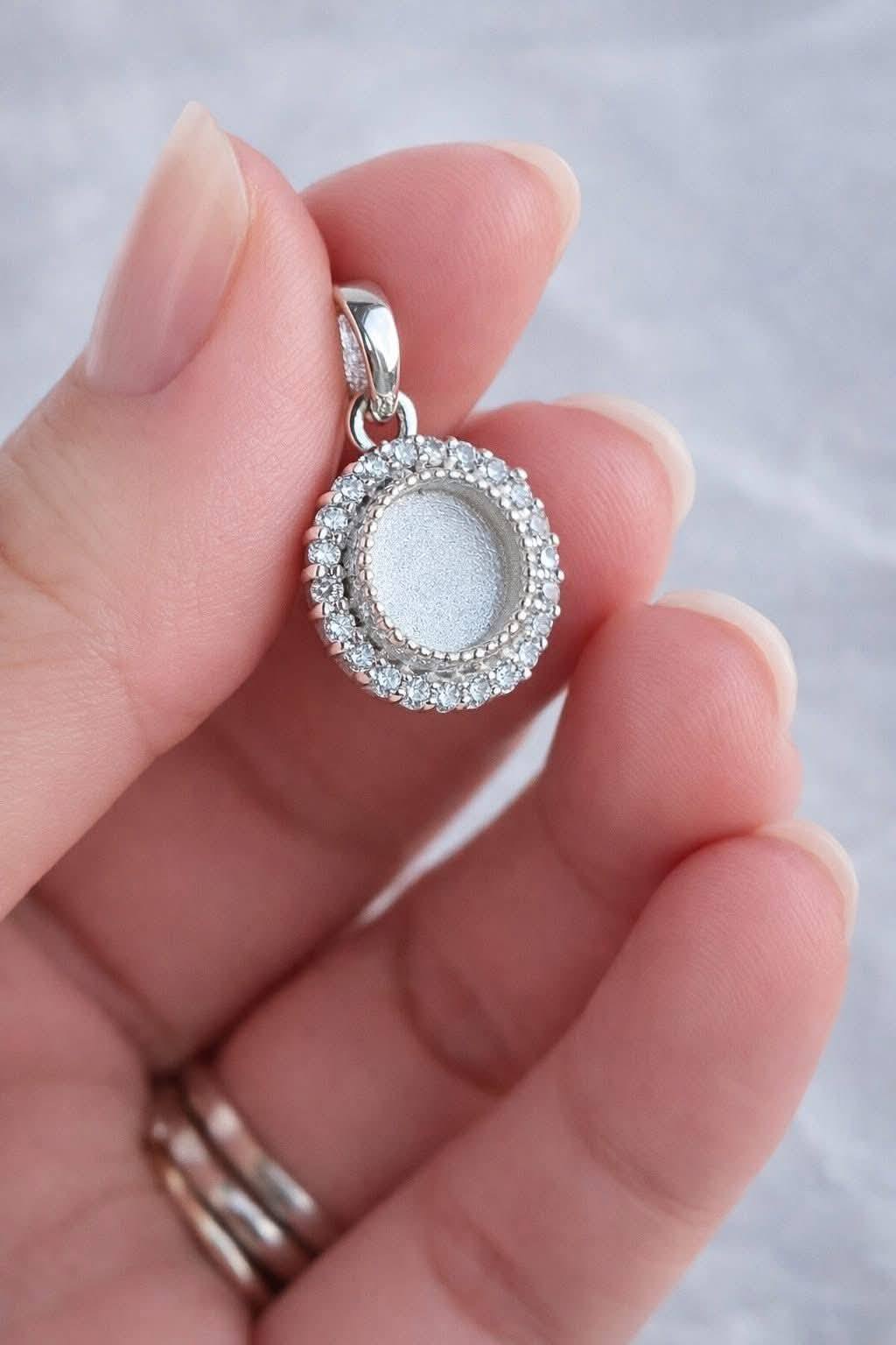 Halo Pendant