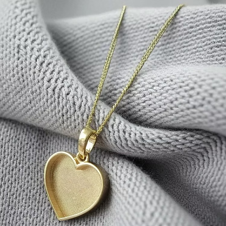Simple Heart 9K Pendant