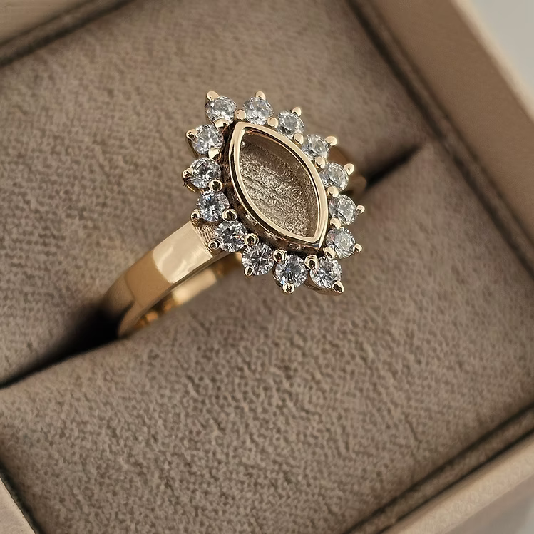 Marquise 9K Ring
