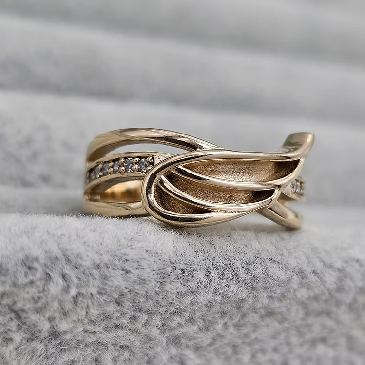 Angel Wing 9K Ring