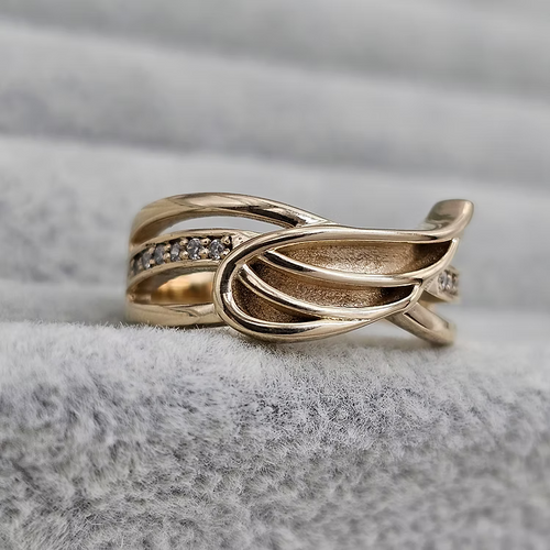 Angel Wing 9K Ring