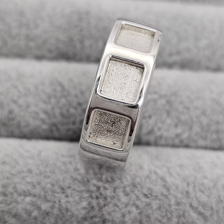 3 Squares Ring