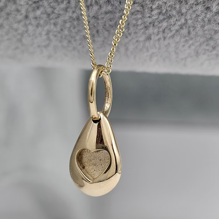 Heart Pebble 9K Pendant
