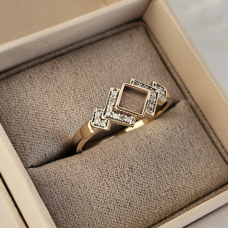 Art Deco 9K Ring