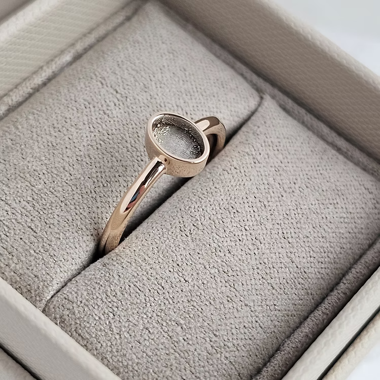 Oval 9K Ring