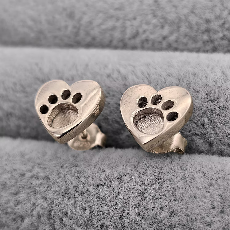Paw Heart 9K Studs