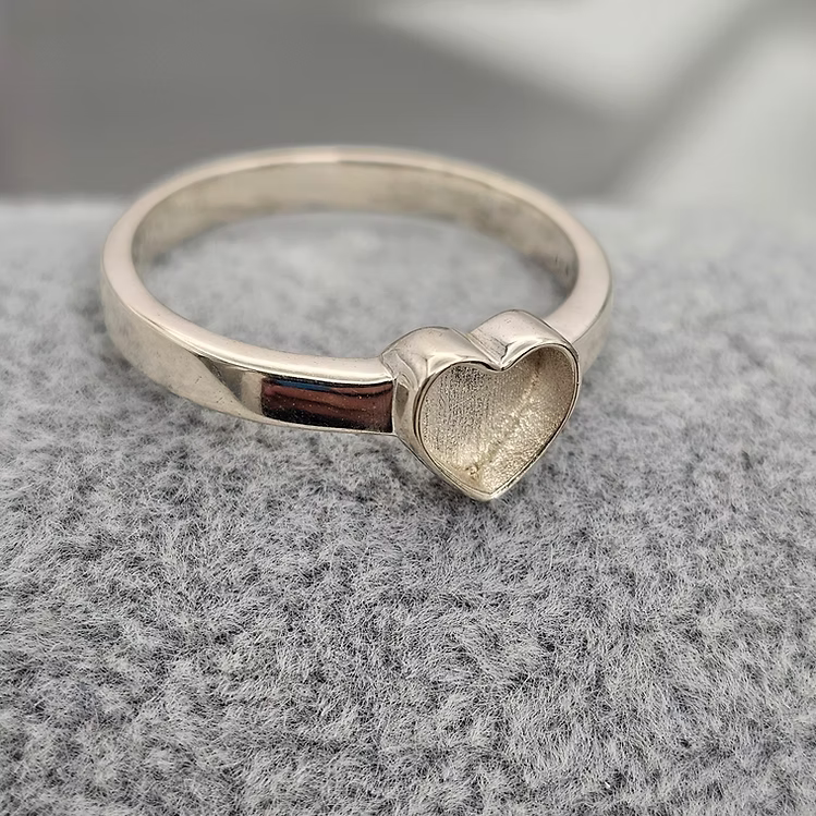 Heart 9K Ring
