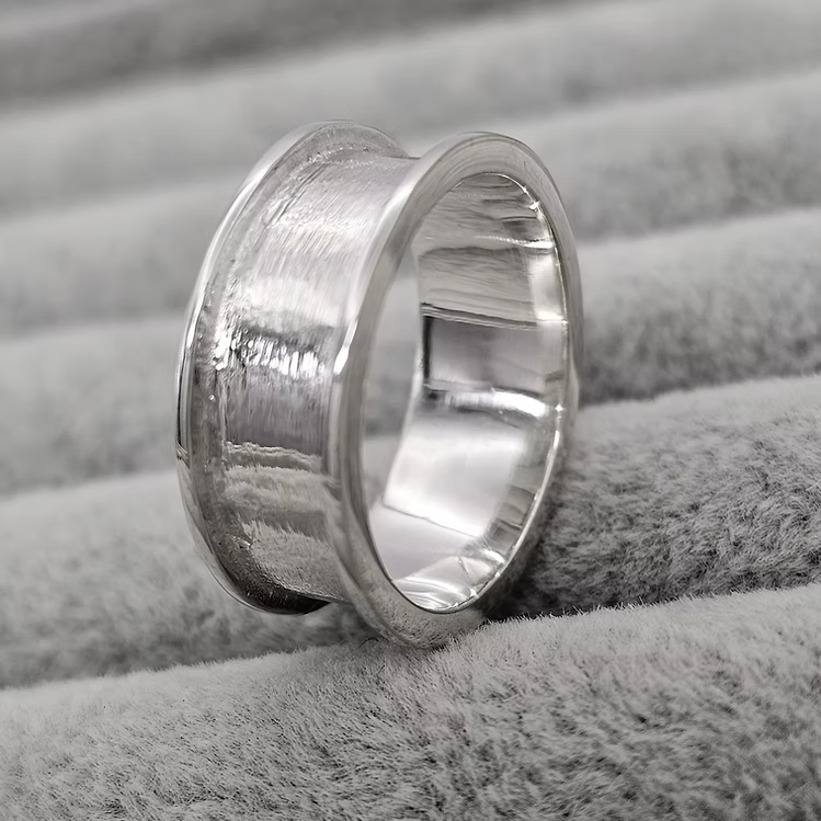 8mm Full Channel Ring