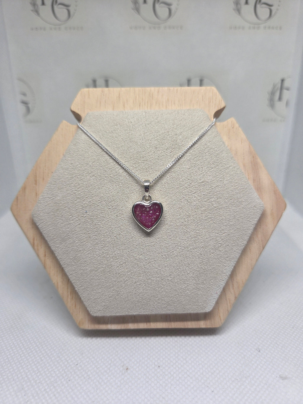Heart Thick Trim Pendant