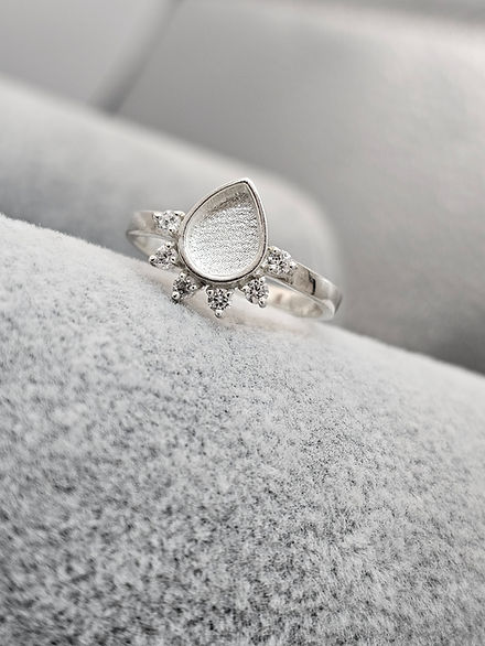 Teardrop Half Halo Ring