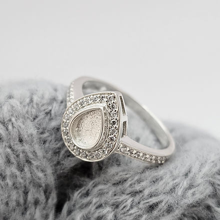 Pear Pavè Ring