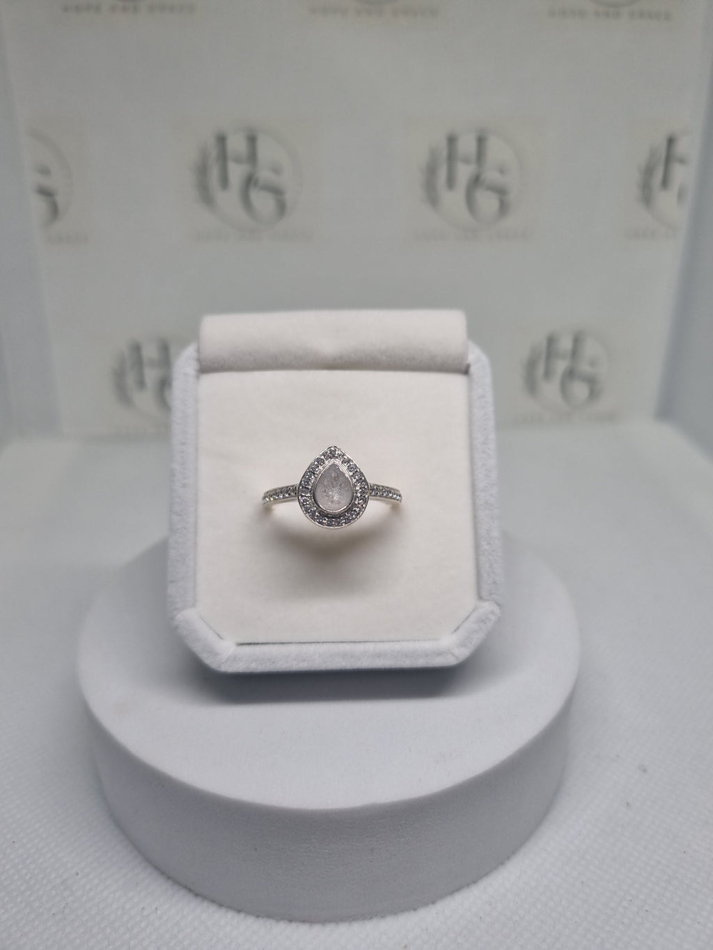 Pear Pavè Ring