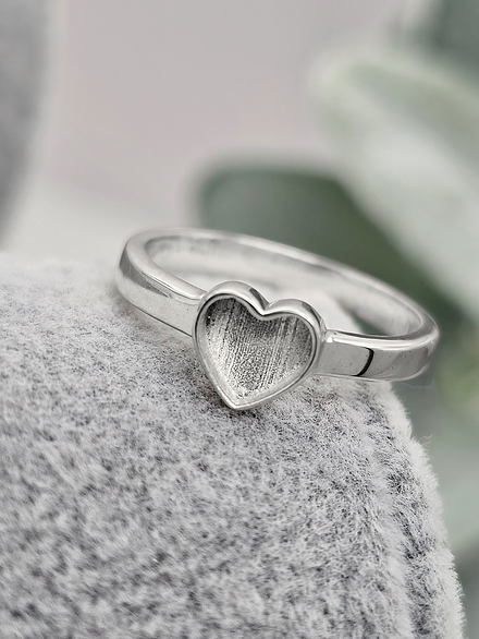 Plain Heart Ring