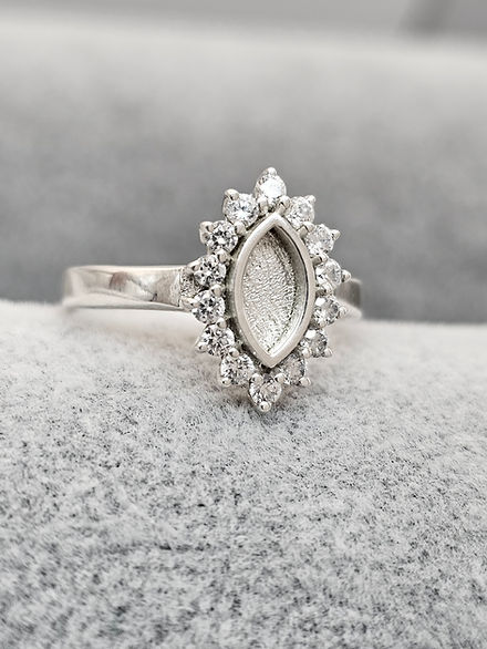 Marquise Ring