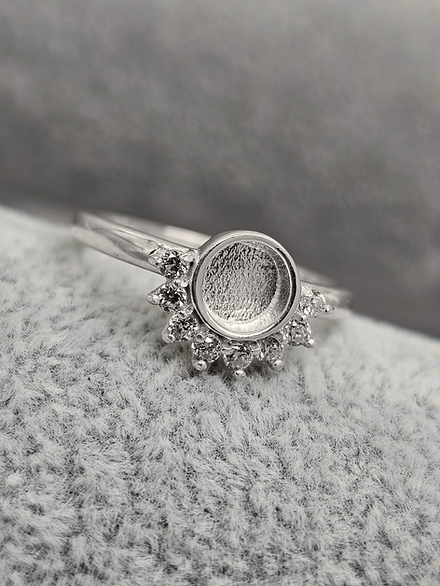 Round Half Halo Ring