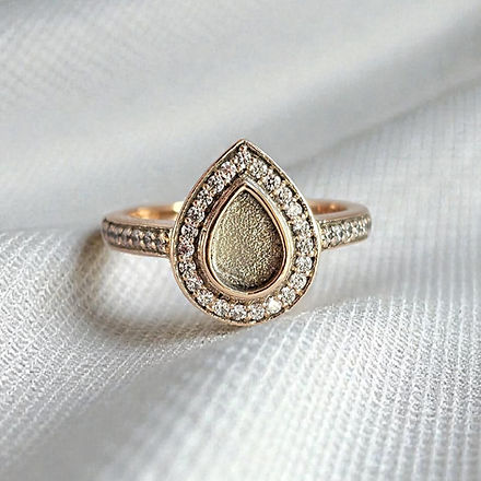 Pear Pavè 9K Ring