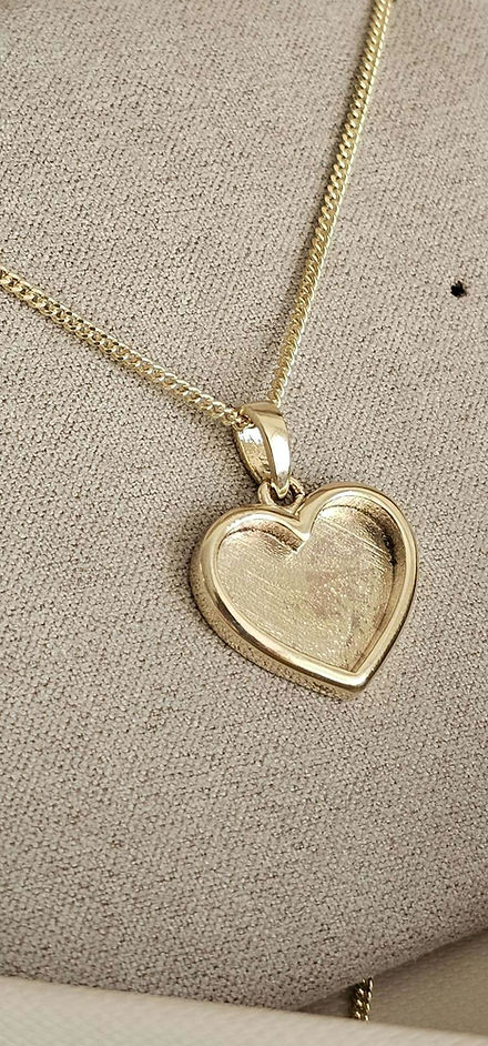 Thick trim heart 9K