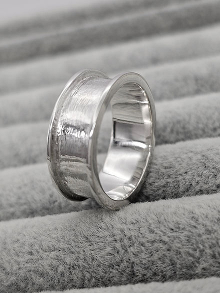 8mm Full Channel Ring