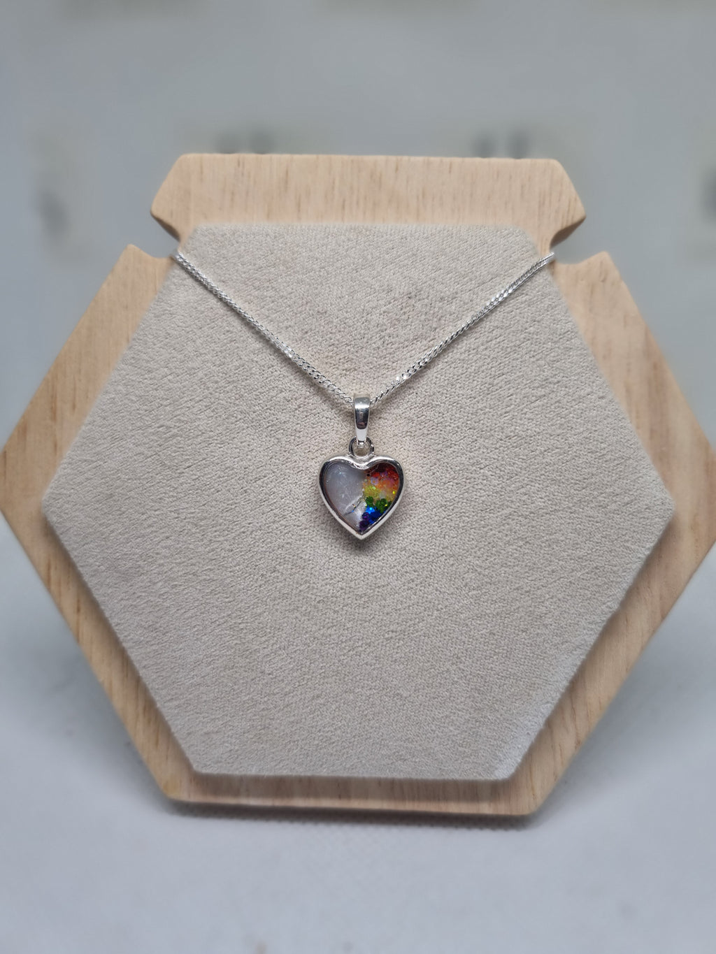 Heart Thick Trim Pendant
