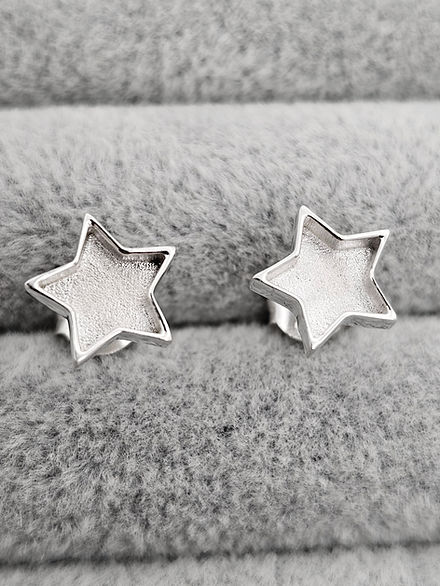 Basic Studs Various